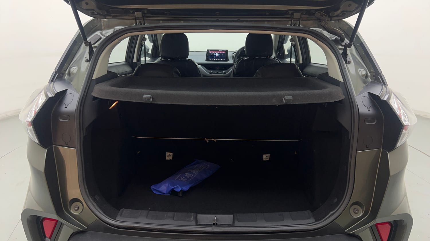 Used 2023 Tata Nexon XM (S) Petrol Manual interior DICKY INSIDE VIEW