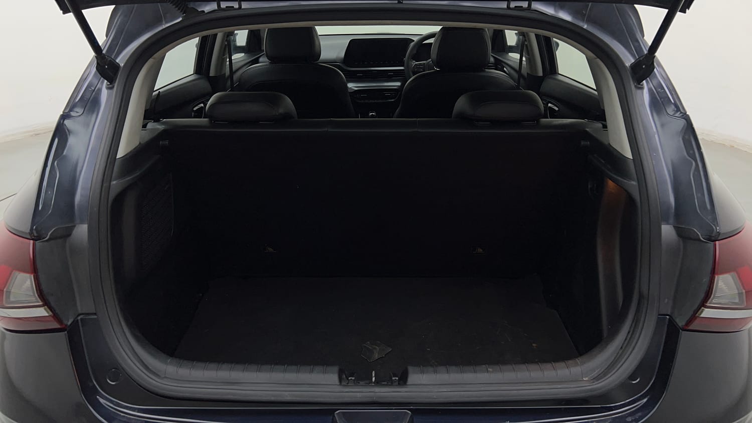Used 2022 Hyundai New i20 Asta (O) 1.0 Turbo DCT Petrol Automatic interior DICKY INSIDE VIEW