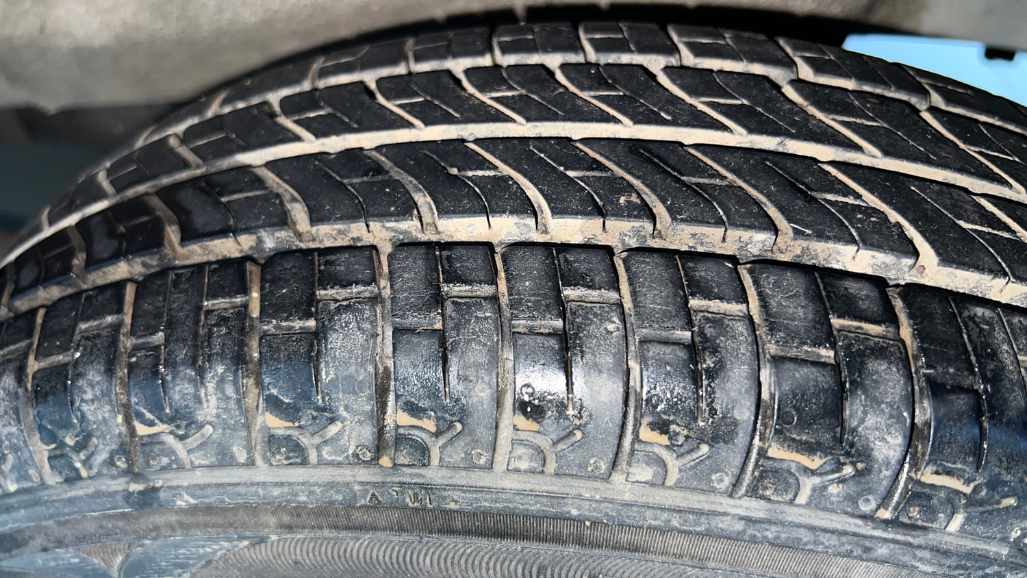 Used 2018 Maruti Suzuki Wagon R LXI CNG Cng Manual tyres LEFT REAR TYRE TREAD VIEW