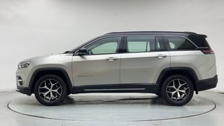 Used 2024 Jeep Meridian Limited (O) 4x2 AT Diesel Automatic exterior LEFT SIDE VIEW