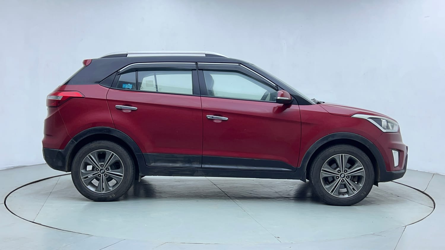 Used 2017 Hyundai Creta 1.6 SX Plus AT Petrol Petrol Automatic exterior RIGHT SIDE VIEW