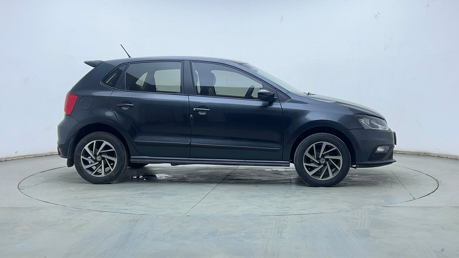 Used 2021 Volkswagen Polo Comfortline 1.0L MPI Petrol Manual exterior RIGHT SIDE VIEW