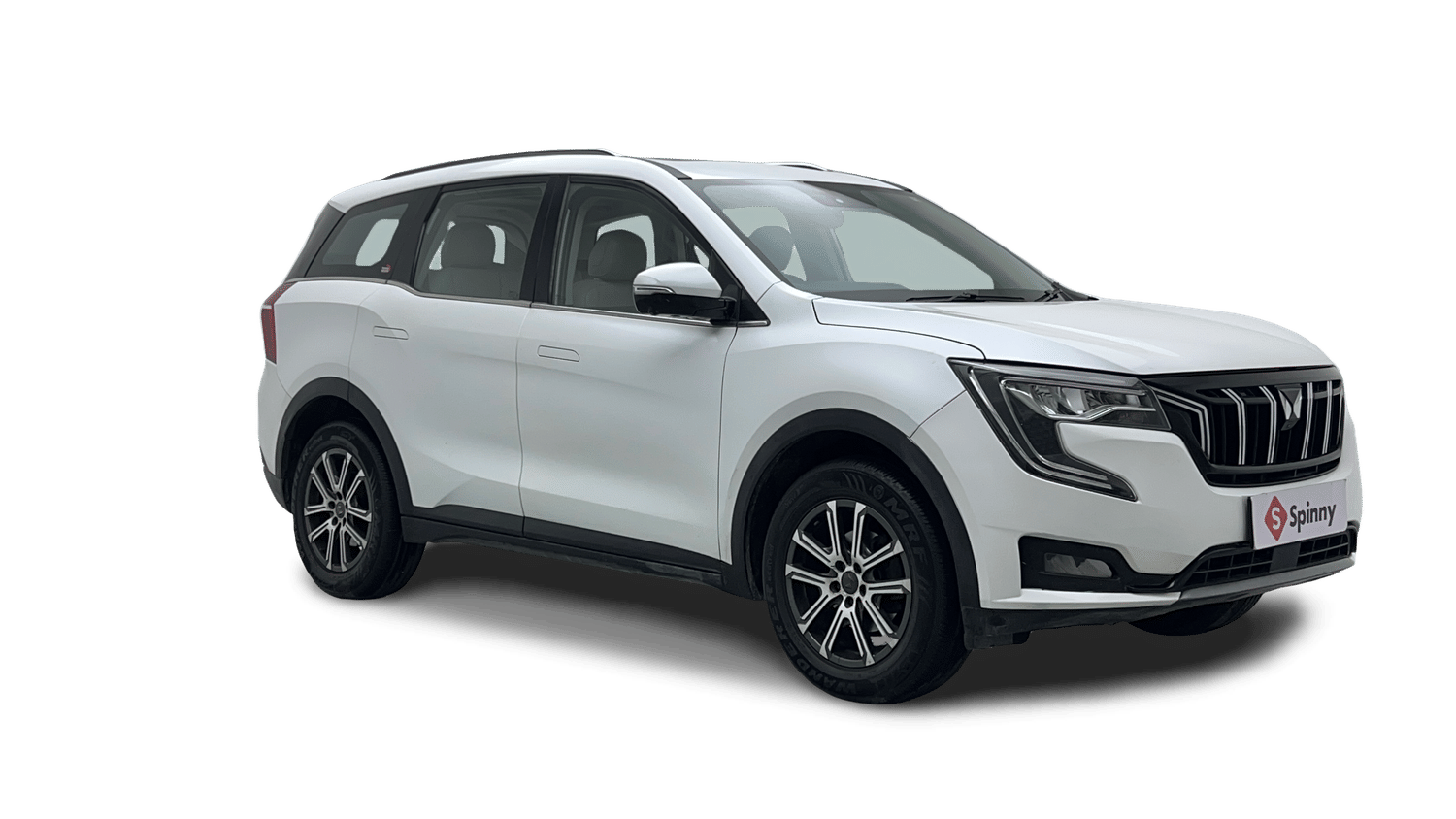 2023 Mahindra XUV700 AX 7 Petrol AT Luxury Pack 7 STR-54