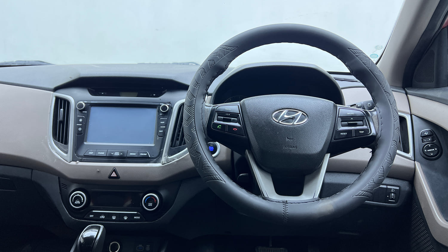 Used 2017 Hyundai Creta 1.6 SX Plus AT Petrol Petrol Automatic interior STEERING VIEW