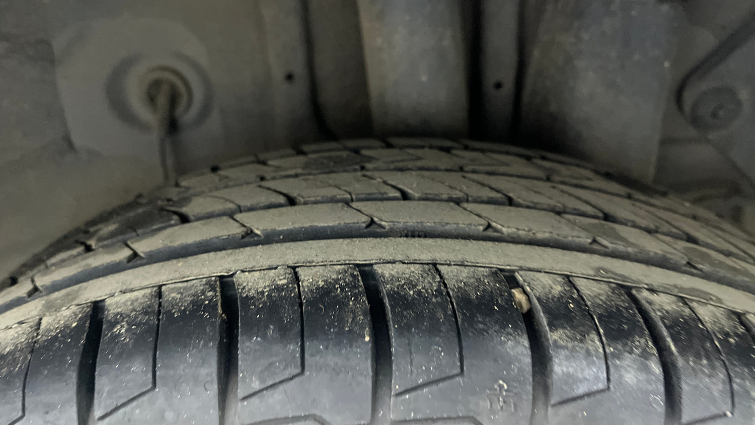 Used 2017 Hyundai Elite i20 Asta 1.2 Petrol Manual tyres LEFT REAR TYRE TREAD VIEW