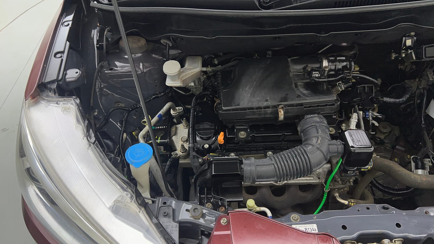 Used 2022 Maruti Suzuki Ertiga ZXi Plus Petrol Manual engine ENGINE RIGHT SIDE VIEW