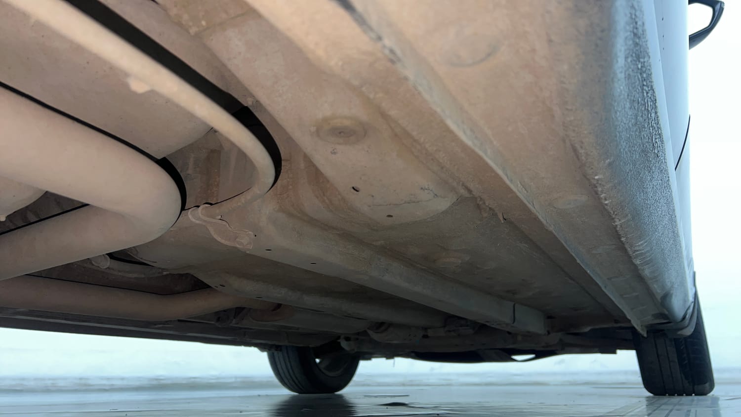 Used 2023 Hyundai Verna SX 1.5 Turbo Petrol MT Petrol Manual extra REAR RIGHT UNDERBODY VIEW