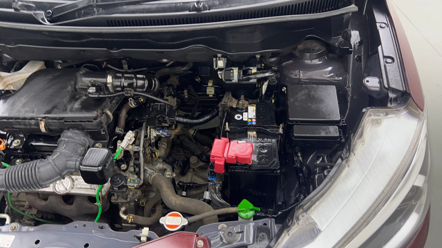 Used 2022 Maruti Suzuki Ertiga ZXi Plus Petrol Manual engine ENGINE LEFT SIDE VIEW