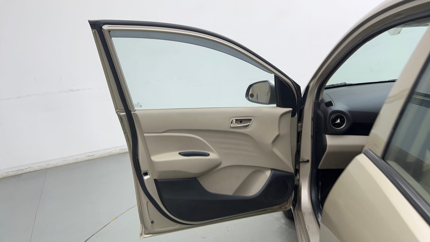 2019 Hyundai Santro Sportz-21