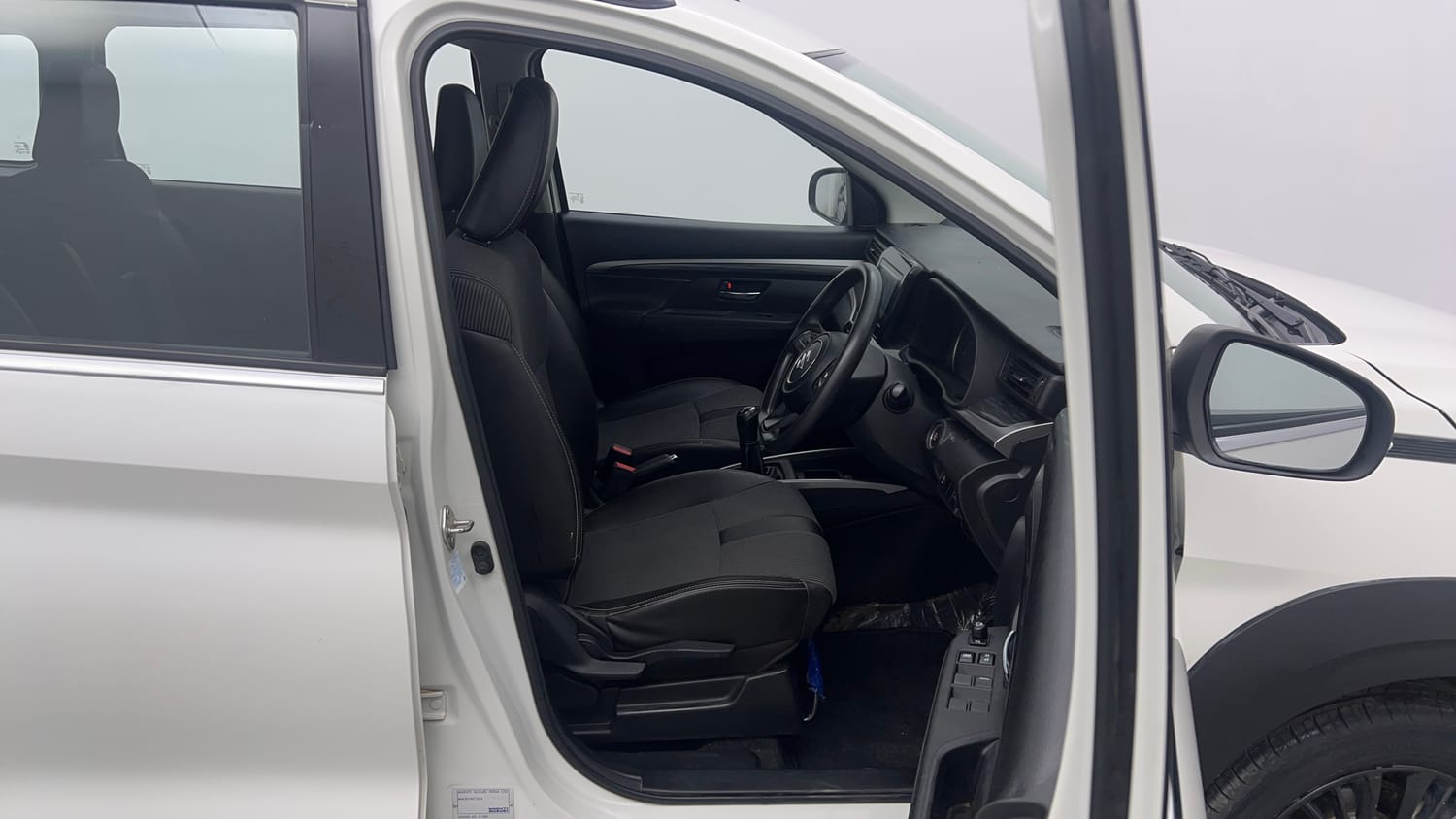 Used 2021 Maruti Suzuki XL6 Zeta MT Petrol Petrol Manual interior RIGHT SIDE FRONT DOOR CABIN VIEW