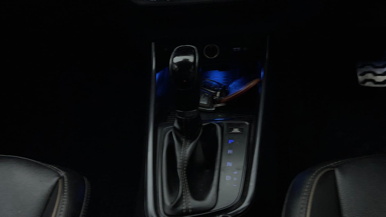 Used 2022 Hyundai New i20 Asta (O) 1.0 Turbo DCT Petrol Automatic interior GEAR  KNOB VIEW