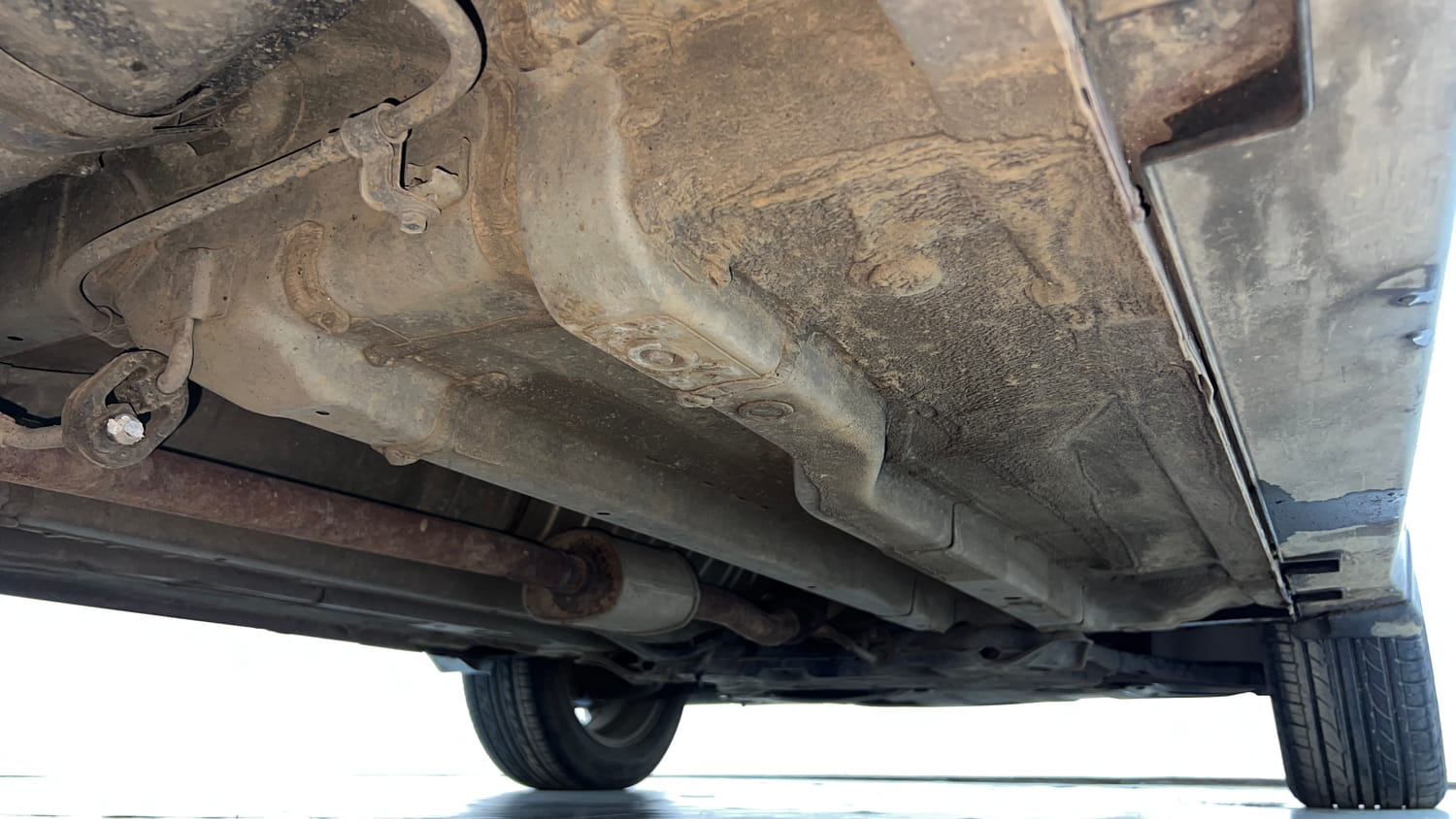 Used 2017 Hyundai Creta 1.6 SX Plus AT Petrol Petrol Automatic extra REAR RIGHT UNDERBODY VIEW