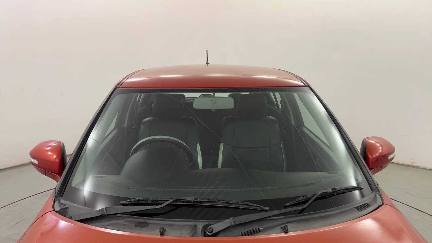 Used 2014 Maruti Suzuki Swift VXi Petrol Manual exterior FRONT WINDSHIELD VIEW