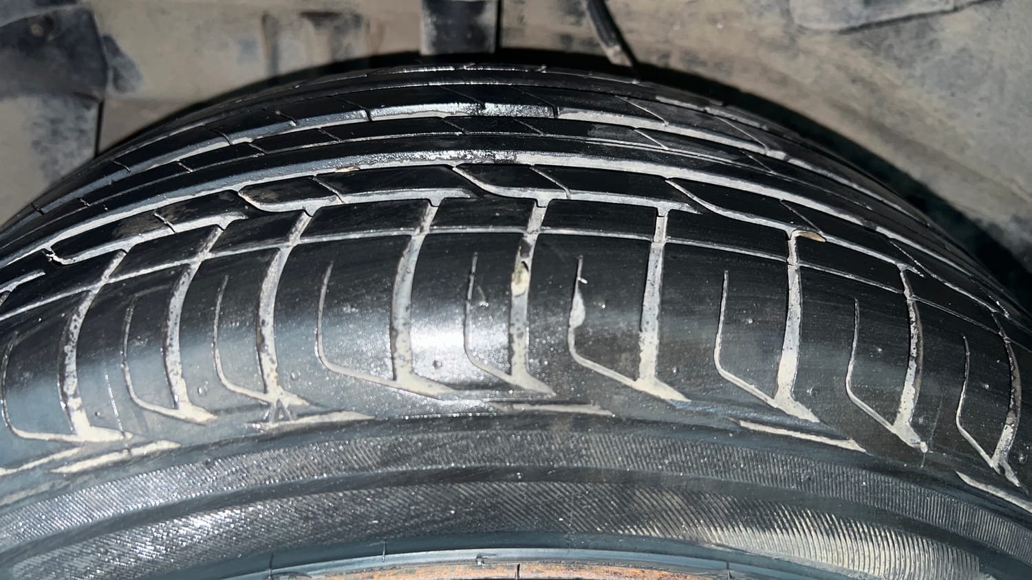 Used 2023 Tata Nexon XM (S) Petrol Manual tyres RIGHT REAR TYRE TREAD VIEW