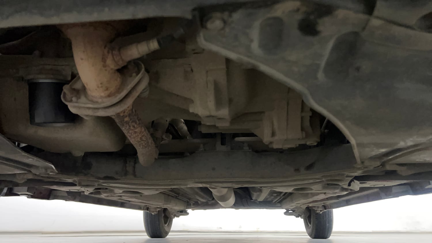 Used 2014 Maruti Suzuki Swift VXi Petrol Manual extra FRONT LEFT UNDERBODY VIEW