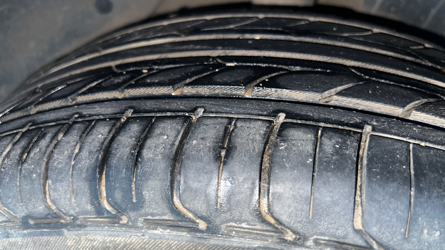 Used 2017 Hyundai Creta 1.6 SX Plus AT Petrol Petrol Automatic tyres RIGHT REAR TYRE TREAD VIEW
