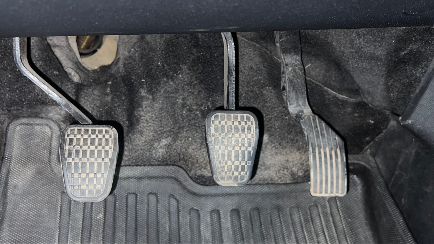 Used 2023 Tata Nexon XM (S) Petrol Manual interior PEDALS VIEW