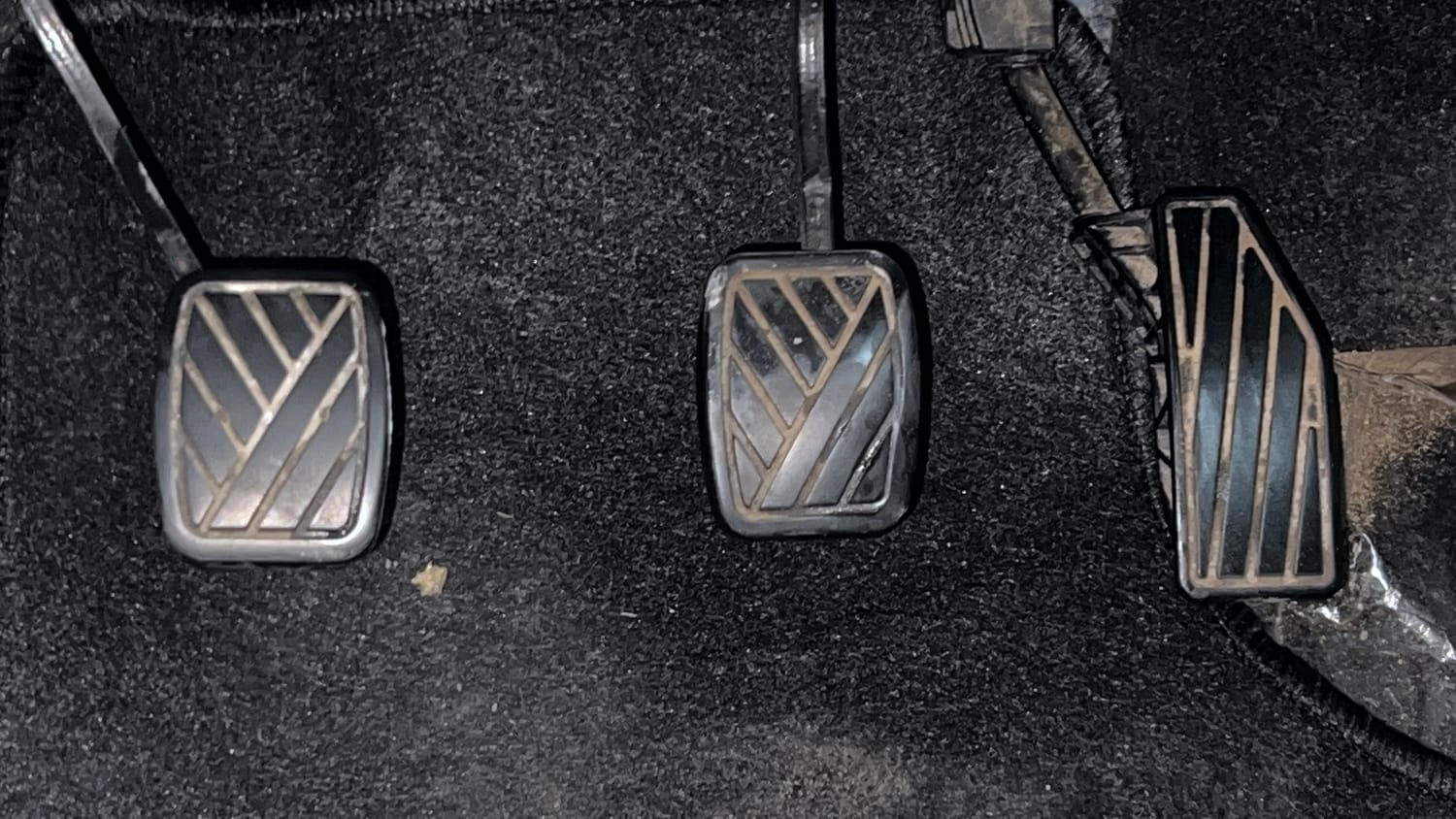 Used 2021 Maruti Suzuki XL6 Zeta MT Petrol Petrol Manual interior PEDALS VIEW