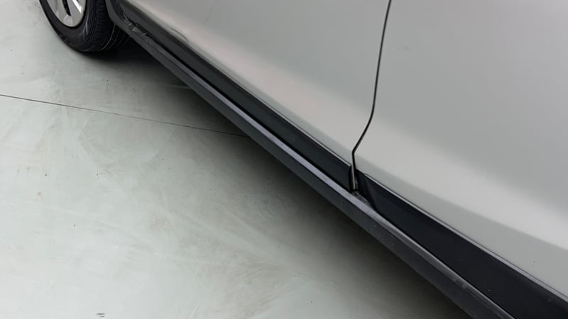 Used 2017 Honda WR-V S MT Petrol Petrol Manual dents MINOR SCRATCH