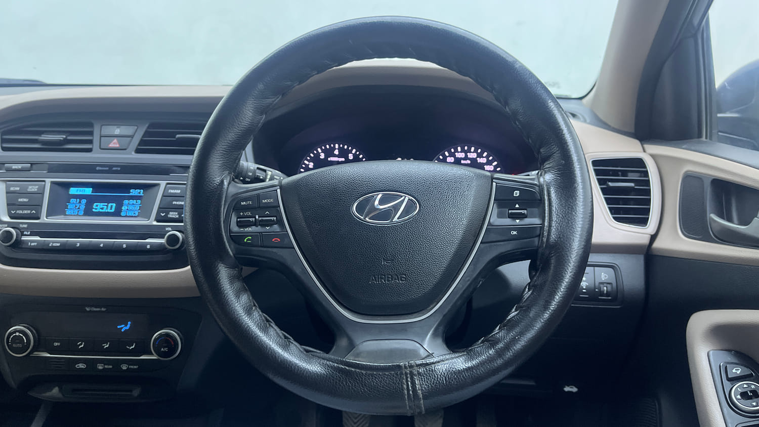 Used 2017 Hyundai Elite i20 Asta 1.2 Petrol Manual interior STEERING VIEW