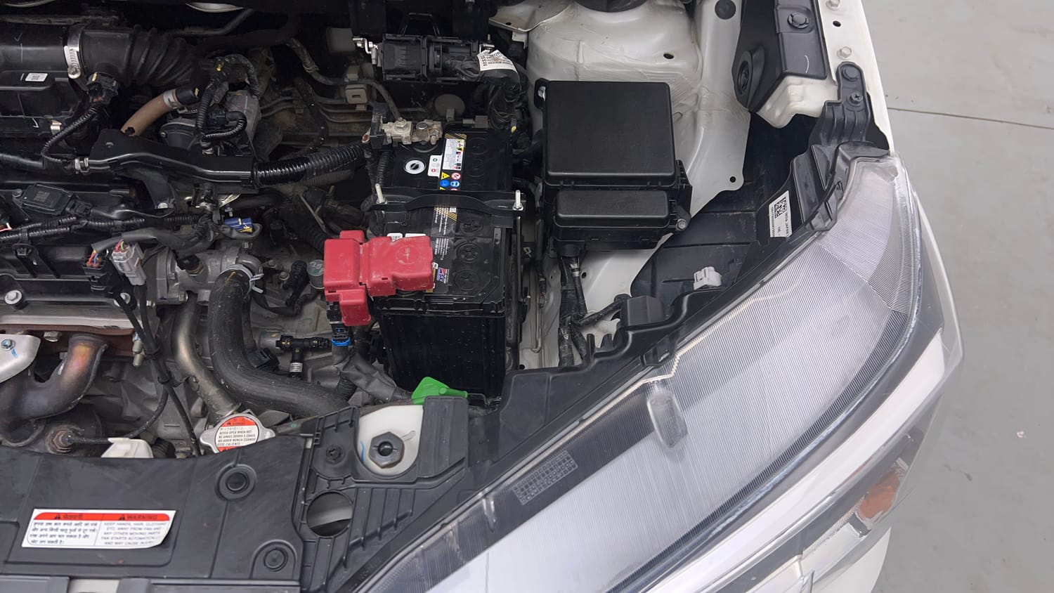 Used 2021 Maruti Suzuki XL6 Zeta MT Petrol Petrol Manual engine ENGINE LEFT SIDE VIEW