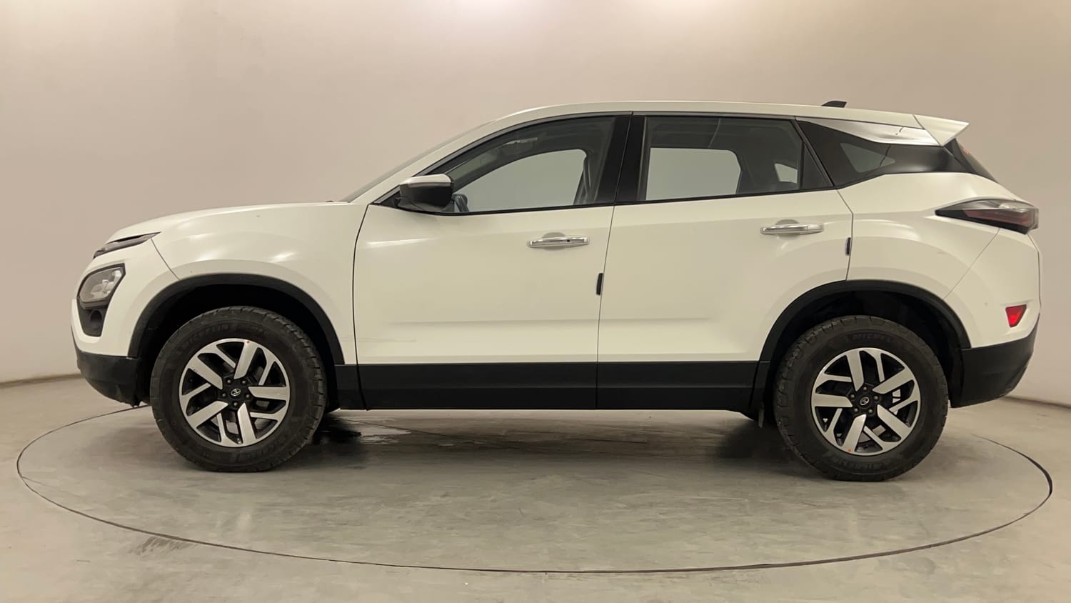 Used 2022 Tata Harrier XZS Diesel Manual exterior LEFT SIDE VIEW
