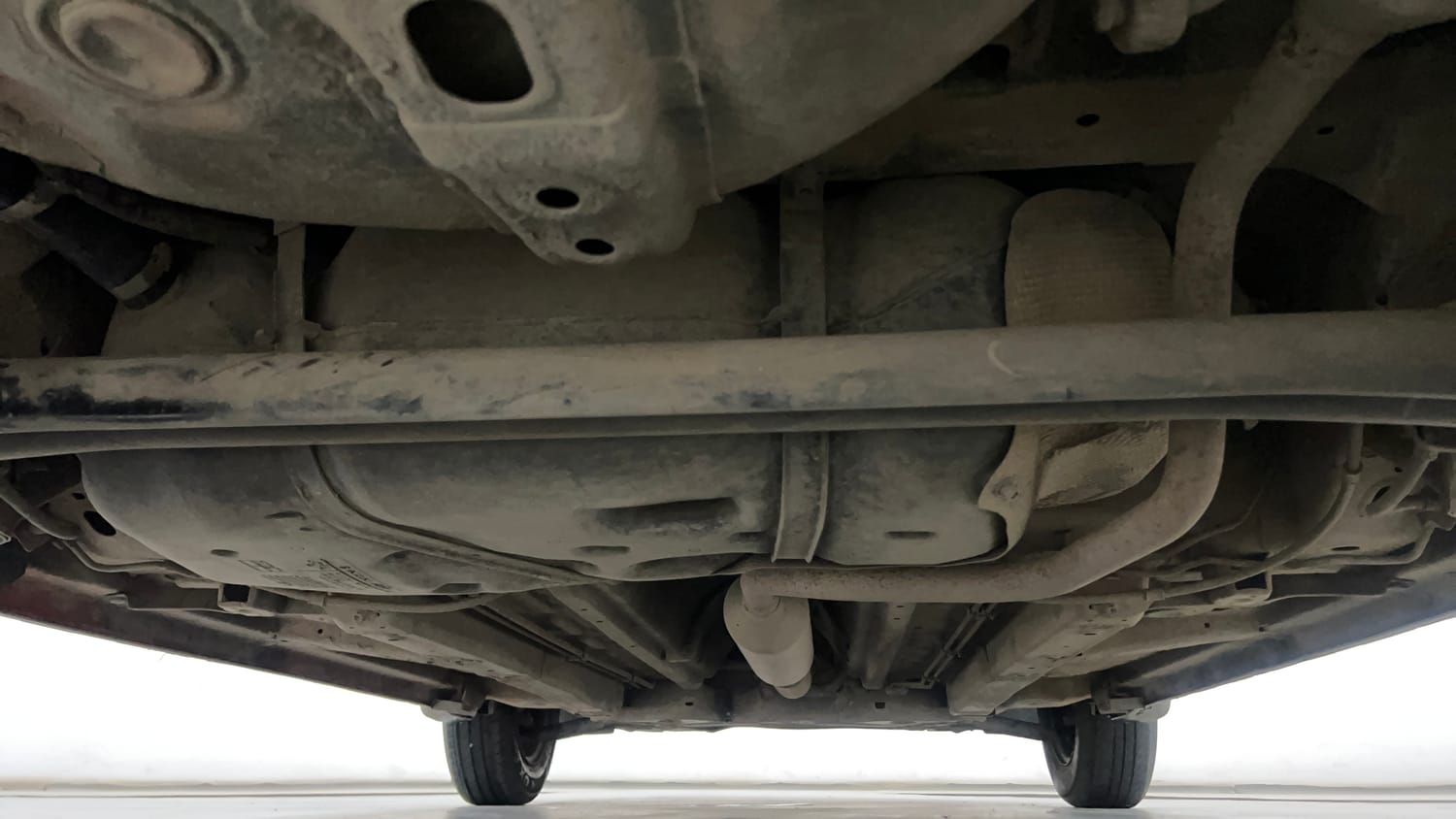 Used 2014 Maruti Suzuki Swift VXi Petrol Manual extra REAR UNDERBODY VIEW (TAKEN FROM REAR)