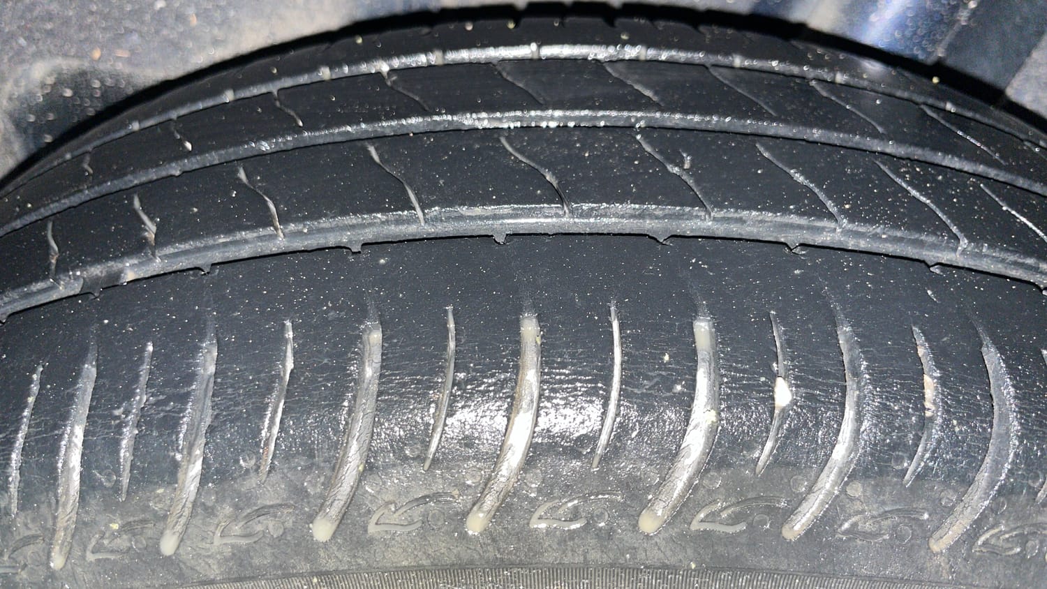 Used 2019 Maruti Suzuki Baleno Delta 1.2 Petrol Manual tyres LEFT REAR TYRE TREAD VIEW