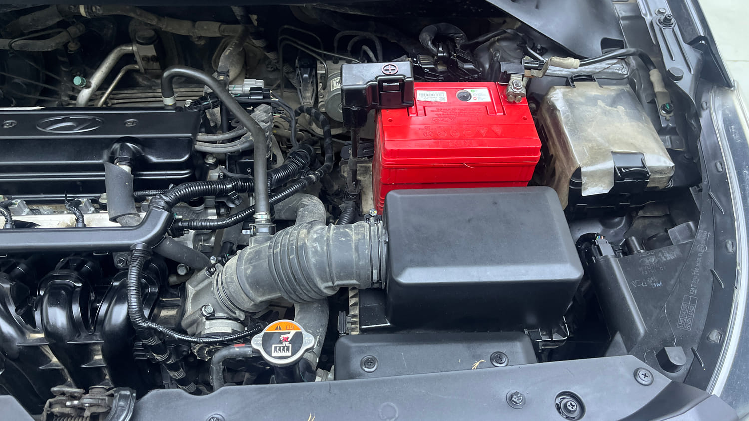 Used 2017 Hyundai Elite i20 Asta 1.2 Petrol Manual engine ENGINE LEFT SIDE VIEW