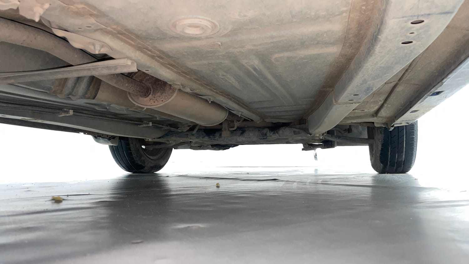 Used 2019 Maruti Suzuki Baleno Delta 1.2 Petrol Manual extra REAR RIGHT UNDERBODY VIEW