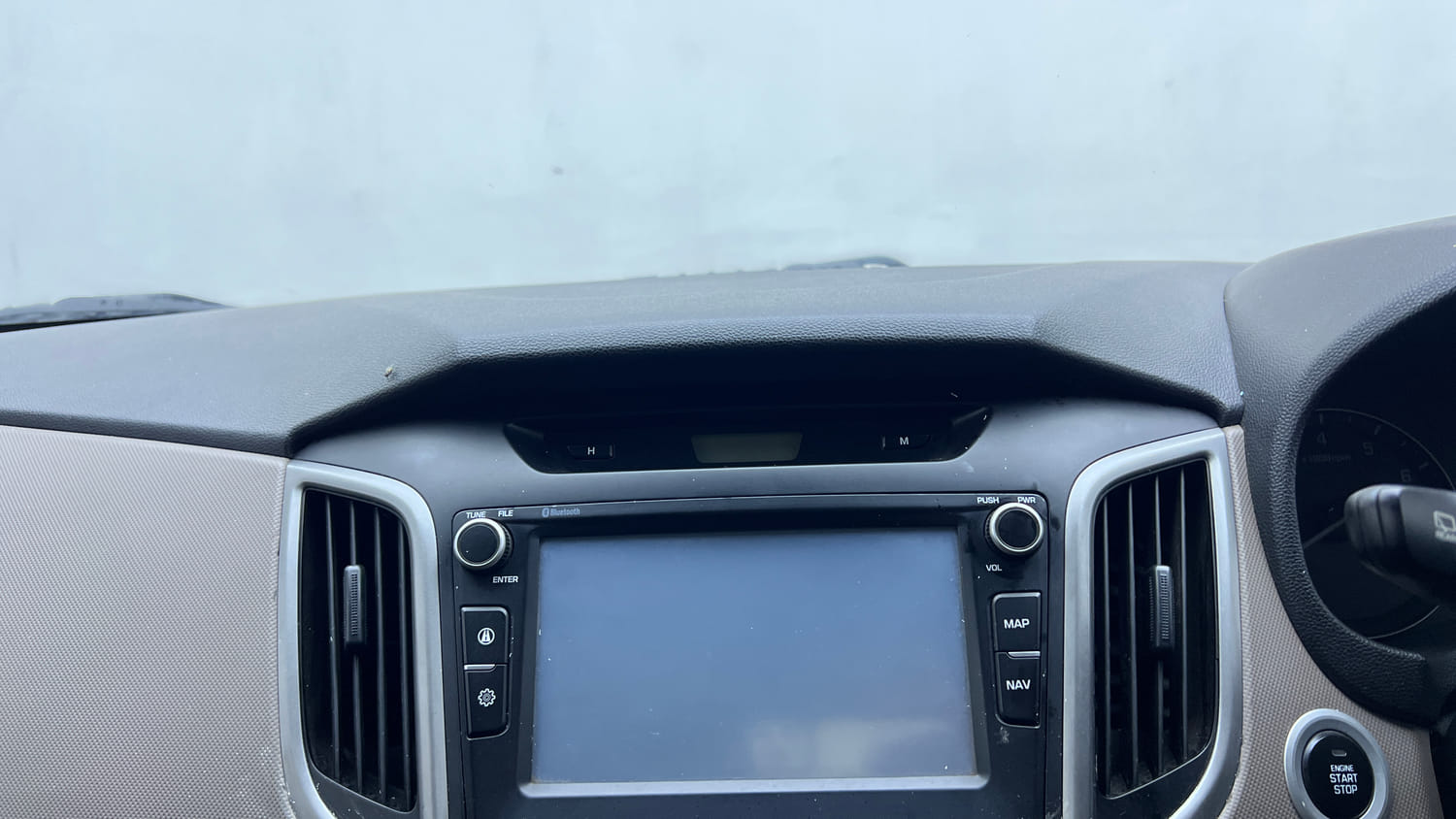 Used 2017 Hyundai Creta 1.6 SX Plus AT Petrol Petrol Automatic top_features Touch screen infotainment system