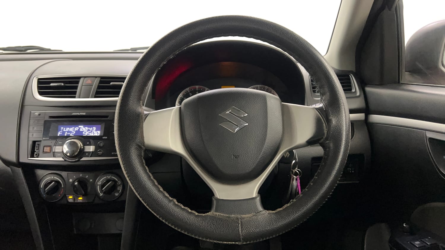 Used 2014 Maruti Suzuki Swift VXi Petrol Manual interior STEERING VIEW