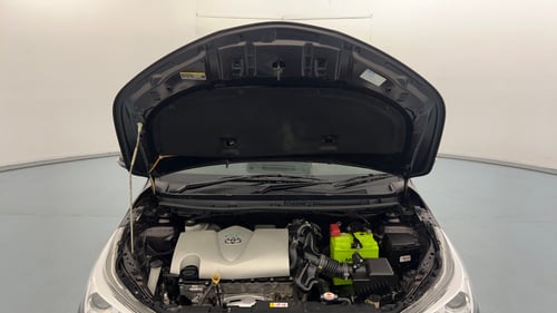 Used 2020 Toyota Yaris G MT Petrol Manual engine ENGINE & BONNET OPEN FRONT VIEW