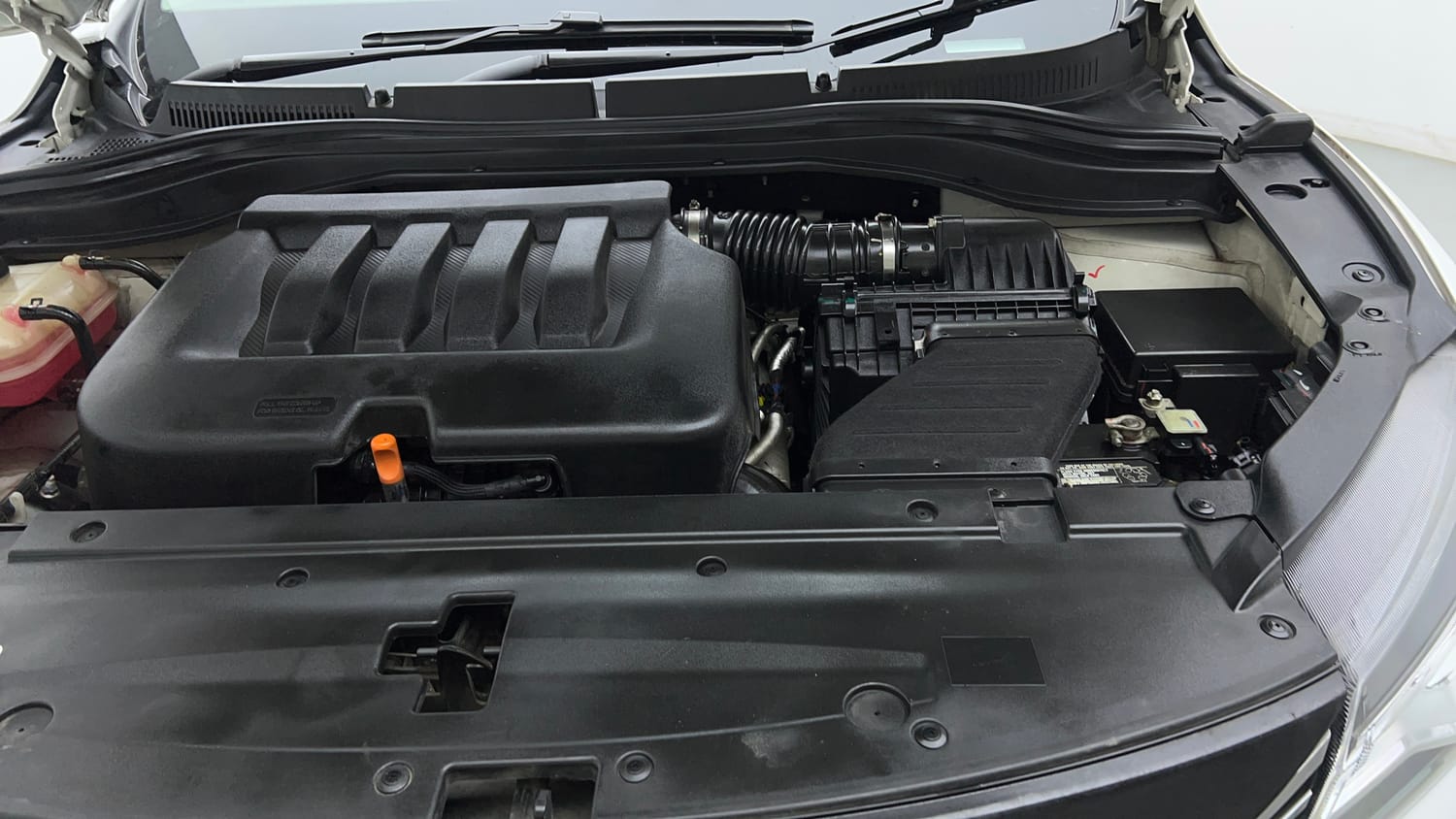 2023 Mahindra XUV700 AX 7 Petrol AT Luxury Pack 7 STR-29
