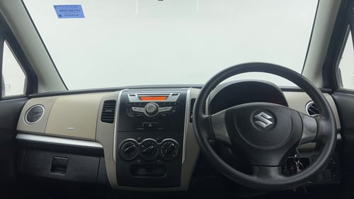 Used 2013 Maruti Suzuki Wagon R VXI Petrol Manual interior DASHBOARD VIEW