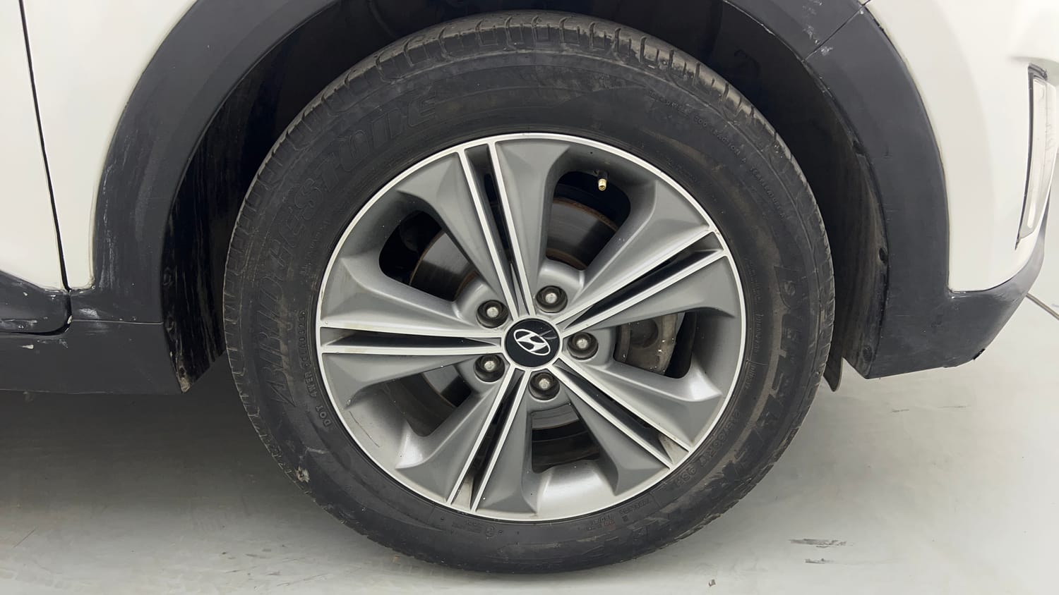 Used 2018 Hyundai Creta SX Plus 1.6 AT Petrol Petrol Automatic tyres RIGHT FRONT TYRE RIM VIEW