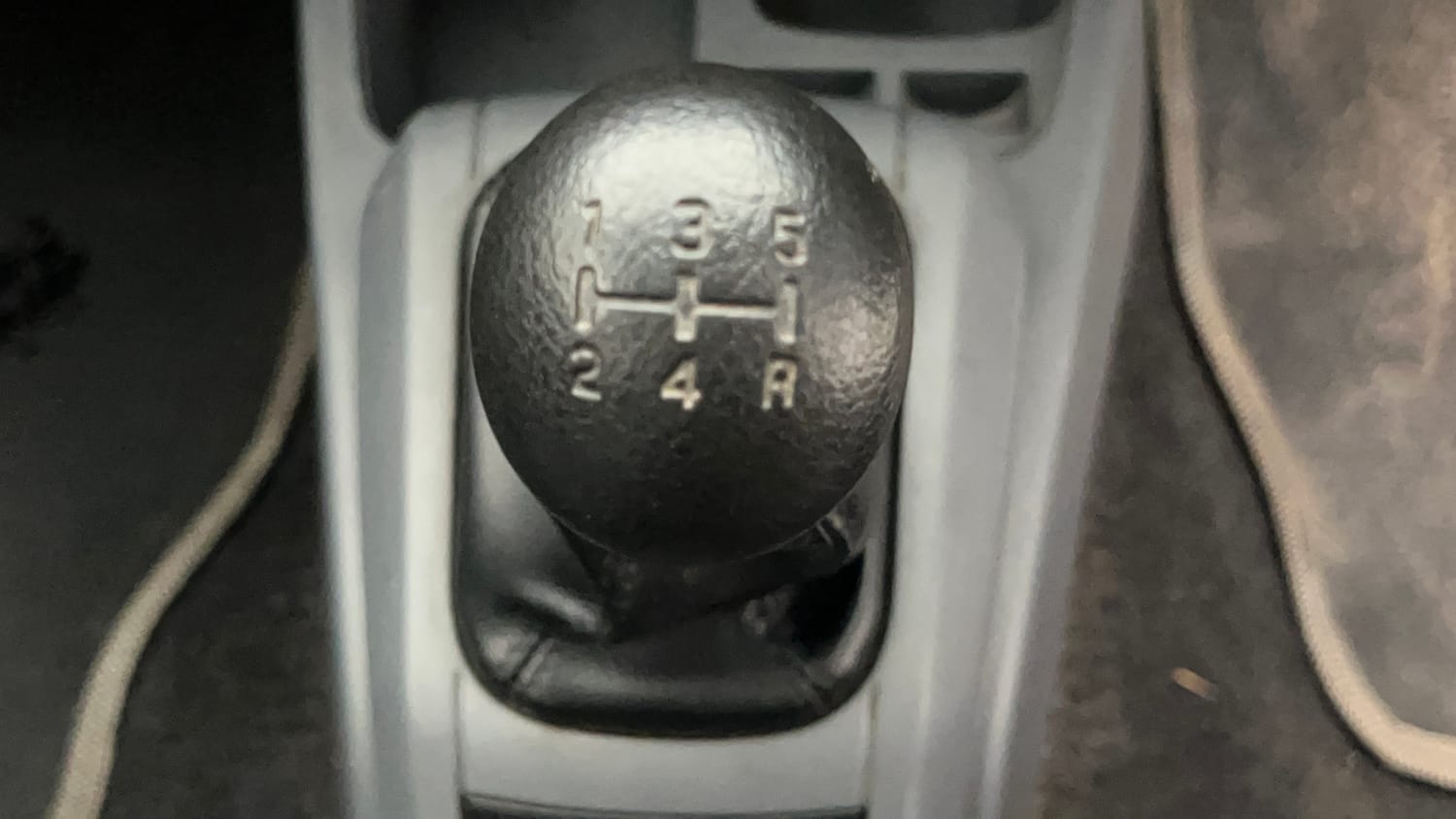 Used 2014 Maruti Suzuki Alto 800 Lxi Petrol Manual interior GEAR  KNOB VIEW