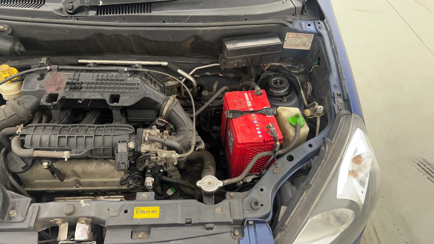 Used 2014 Maruti Suzuki Alto 800 Lxi Petrol Manual engine ENGINE LEFT SIDE VIEW