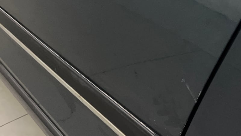 Used 2022 Mahindra XUV 300 W8 (O) 1.2 Petrol AMT Petrol Automatic dents MINOR SCRATCH