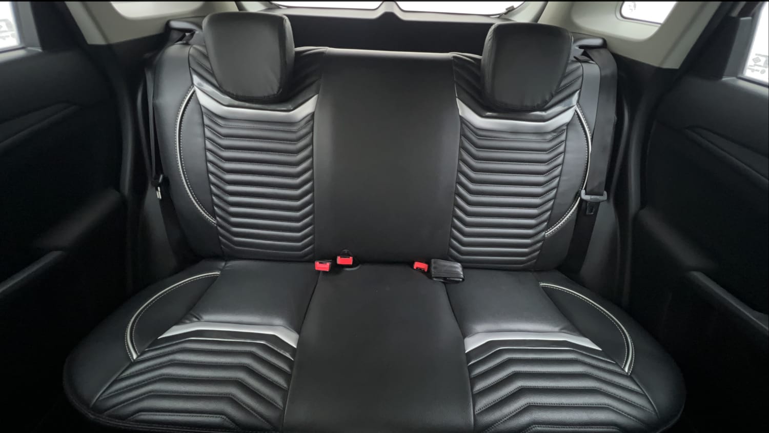 Used 2023 Maruti Suzuki Brezza VXi Petrol Manual interior REAR SEAT CONDITION VIEW