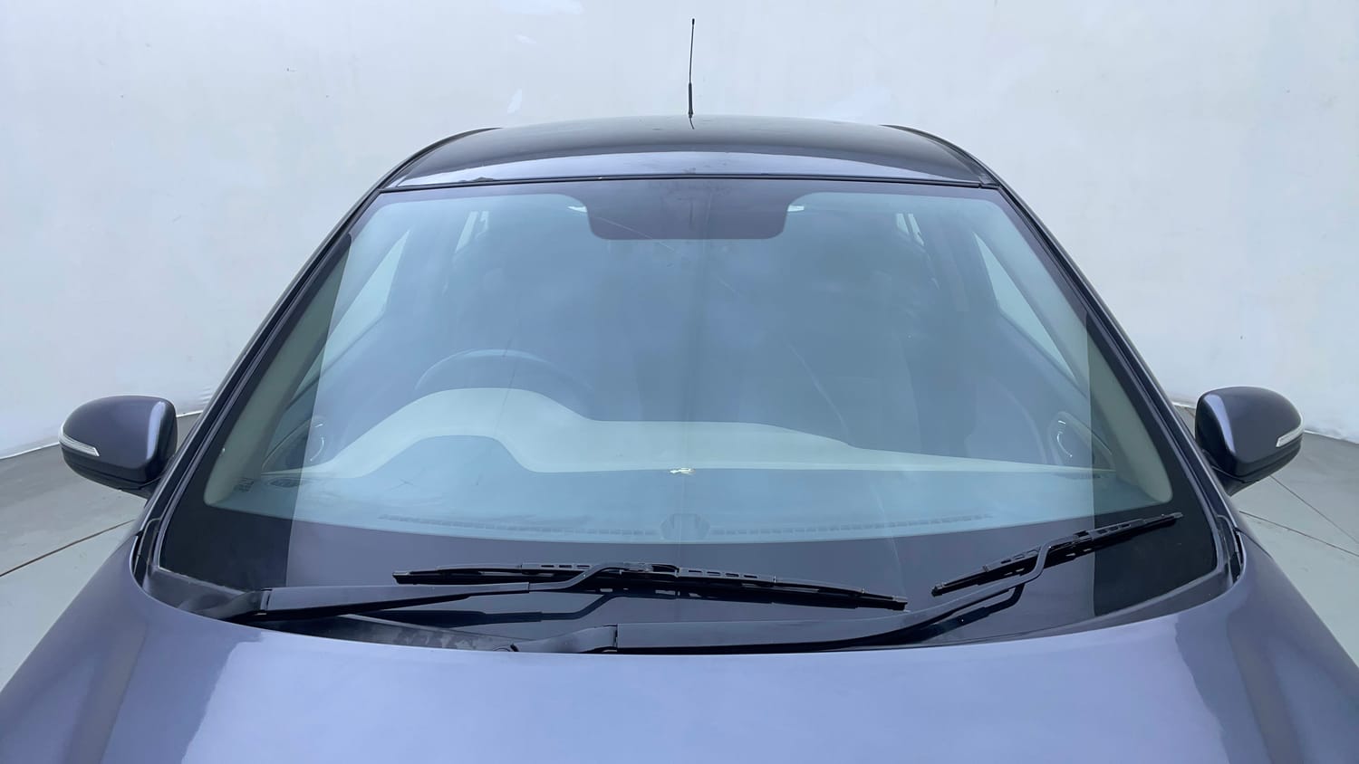 Used 2015 Hyundai Elite i20 Asta 1.2 Petrol Manual exterior FRONT WINDSHIELD VIEW