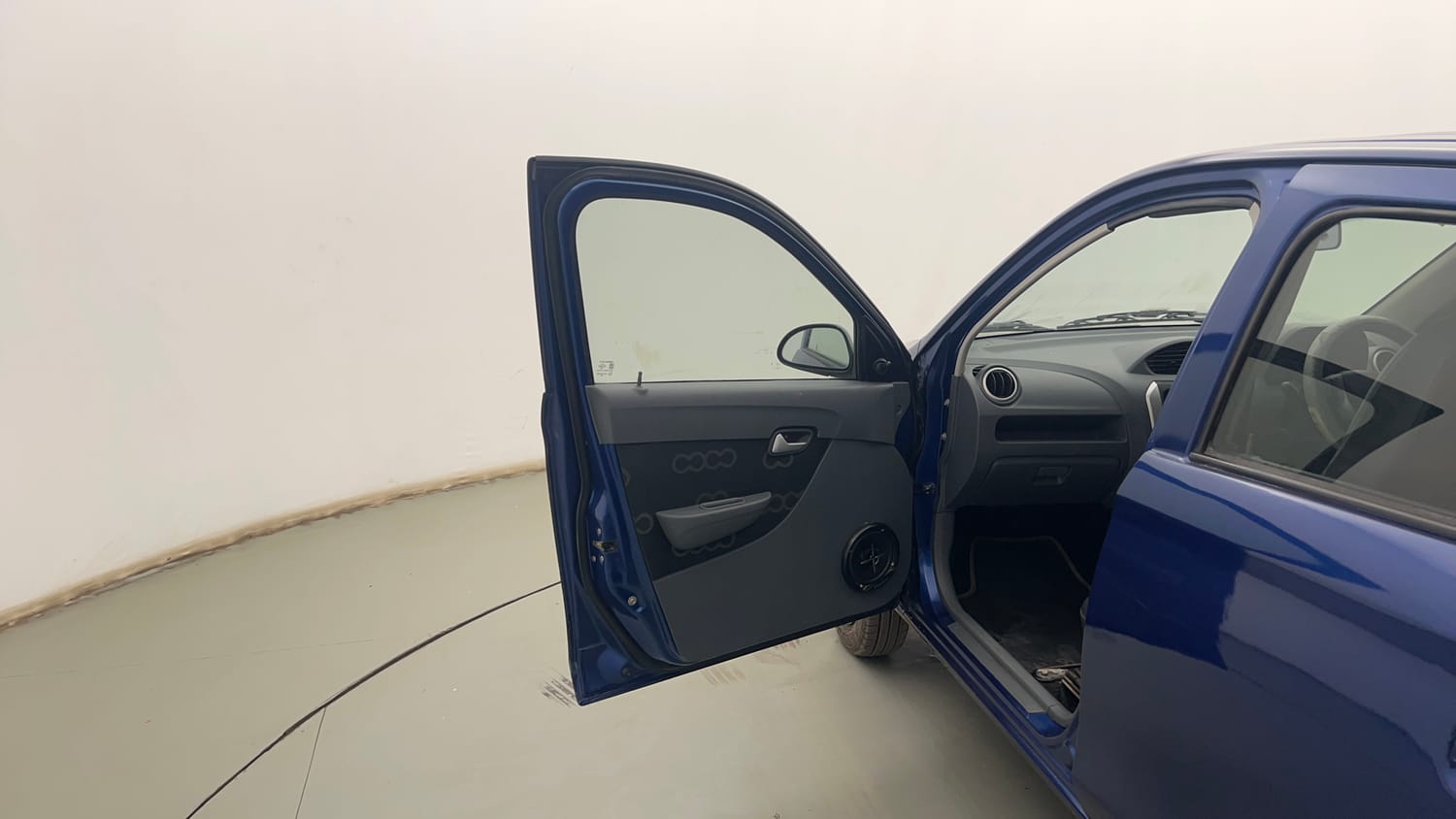 Used 2014 Maruti Suzuki Alto 800 Lxi Petrol Manual interior LEFT FRONT DOOR OPEN VIEW