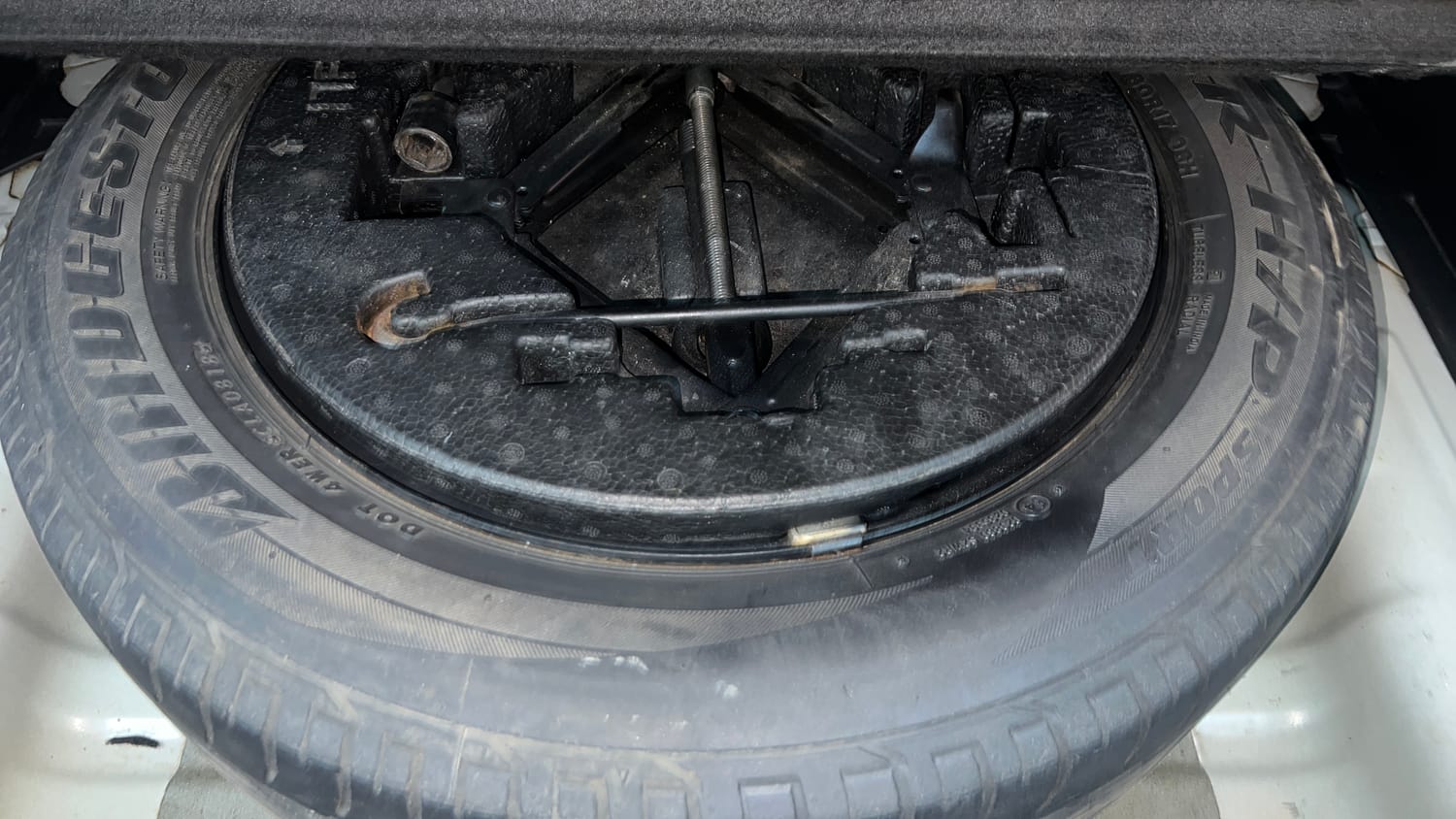 Used 2018 Hyundai Creta SX Plus 1.6 AT Petrol Petrol Automatic tyres SPARE TYRE VIEW