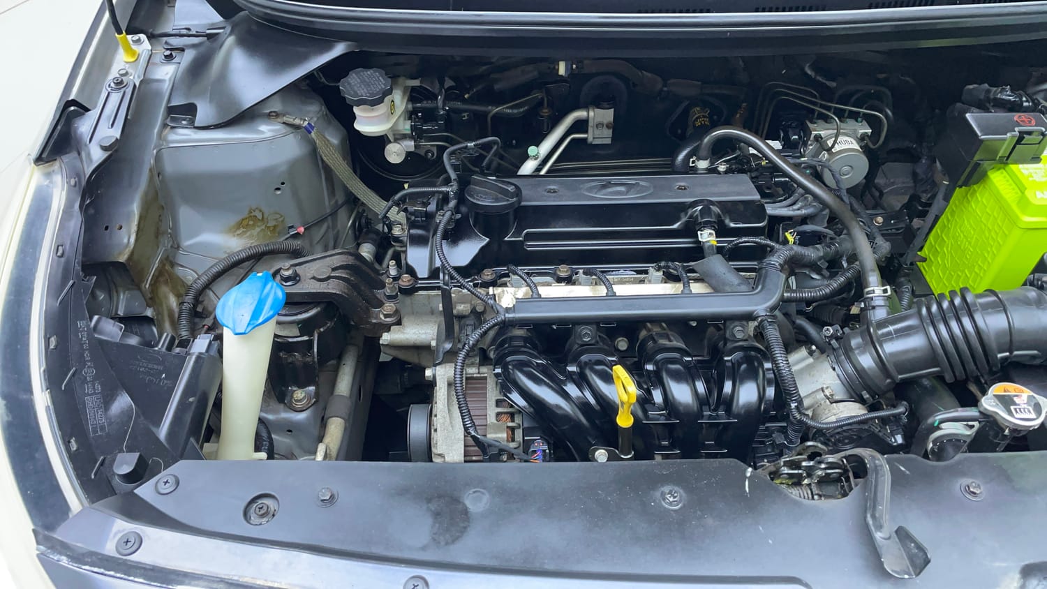 Used 2015 Hyundai Elite i20 Asta 1.2 Petrol Manual engine ENGINE RIGHT SIDE VIEW