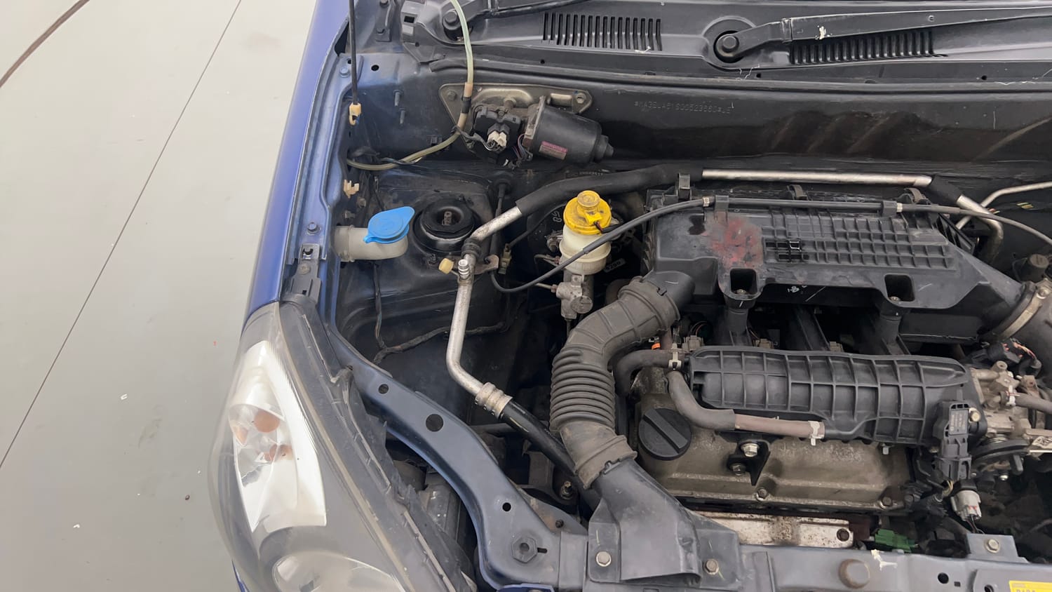 Used 2014 Maruti Suzuki Alto 800 Lxi Petrol Manual engine ENGINE RIGHT SIDE VIEW
