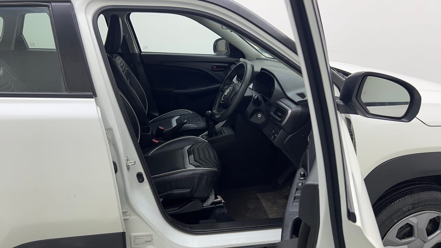 Used 2023 Maruti Suzuki Brezza VXi Petrol Manual interior RIGHT SIDE FRONT DOOR CABIN VIEW