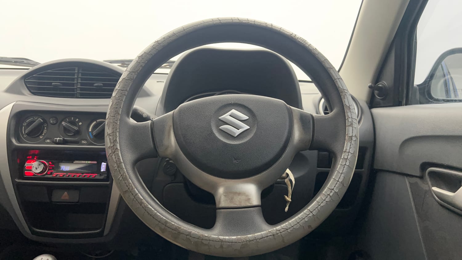 Used 2014 Maruti Suzuki Alto 800 Lxi Petrol Manual interior STEERING VIEW