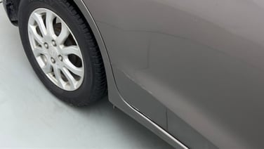 minor_scratch_0