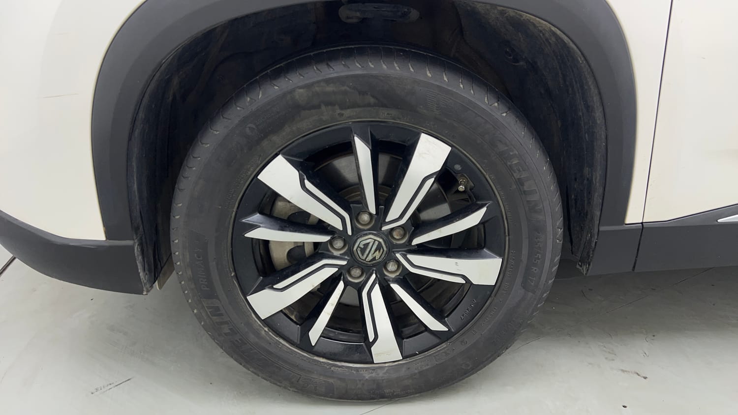 Used 2020 MG Motors Hector Sharp 1.5 DCT Petrol Petrol Automatic tyres LEFT FRONT TYRE RIM VIEW