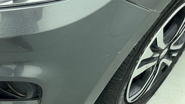 minor_scratch_0